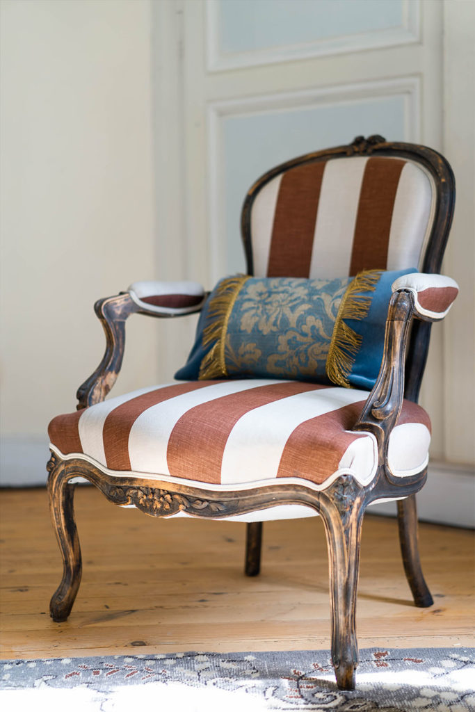 Luxury Suite Baldaquin chair